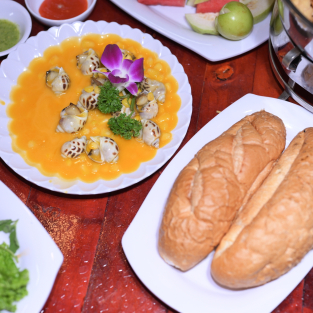ỐC HƯƠNG SỐT TRỨNG MUỐI