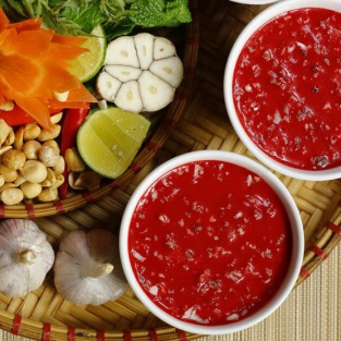 TIẾT CANH DÊ